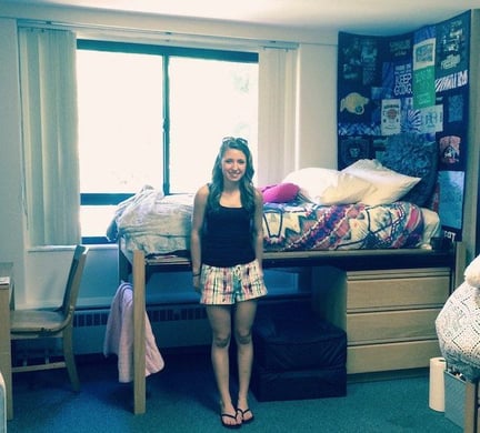 T-shirt Quilt in dorm room by too cool T-shirt quilts