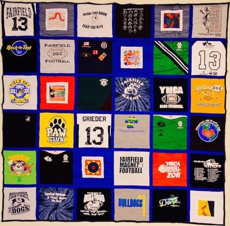  Traditional style t-shirt quilt with sashing